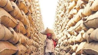 Punjab has 85 large-scale roller flour mills which process 2 lakh tonnes of wheat into flour and other byproducts every month. (HT File)