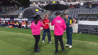 Heather Knight refused to shake hands with the umpires Heather Knight refused to shake hands with the umpires