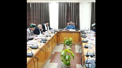 Sukhvinder Singh Sukhu, chief minister of Himachal Pradesh, chairs a cabinet meeting on Friday. (HT photo)