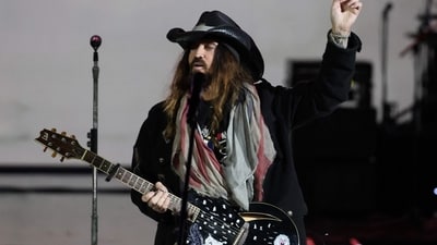 Billy Ray Cyrus and son Braison are collaborating on a new music project, marking a significant milestone for the duo.
Joe Raedle/Getty Images/AFP (Photo by JOE RAEDLE / GETTY IMAGES NORTH AMERICA / Getty Images via AFP) (Getty Images via AFP) Billy Ray Cyrus and son Braison are collaborating on a new music project, marking a significant milestone for the duo.
Joe Raedle/Getty Images/AFP (Photo by JOE RAEDLE / GETTY IMAGES NORTH AMERICA / Getty Images via AFP) (Getty Images via AFP)