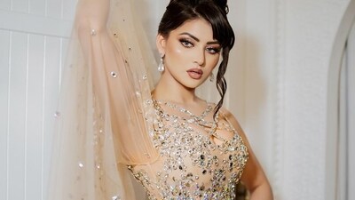 Urvashi Rautela was called out for the way she flaunted her diamond watch while talking about Saif Ali Khan's incident. Urvashi Rautela was called out for the way she flaunted her diamond watch while talking about Saif Ali Khan's incident.