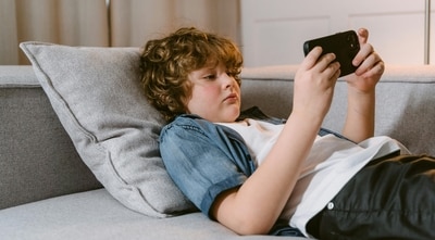 Young teenagers at the age of 13 get phones when they are a kid, at the age of 10. (PC: Pexels) Young teenagers at the age of 13 get phones when they are a kid, at the age of 10. (PC: Pexels)