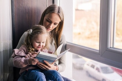Parents should reassure older children of their love, helping them adapt to their new role and fostering a sense of responsibility and pride. (Freepik) Parents should reassure older children of their love, helping them adapt to their new role and fostering a sense of responsibility and pride. (Freepik)