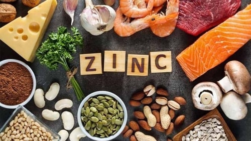 Zinc deficiency can lead to poor hair health. Zinc deficiency can lead to poor hair health.