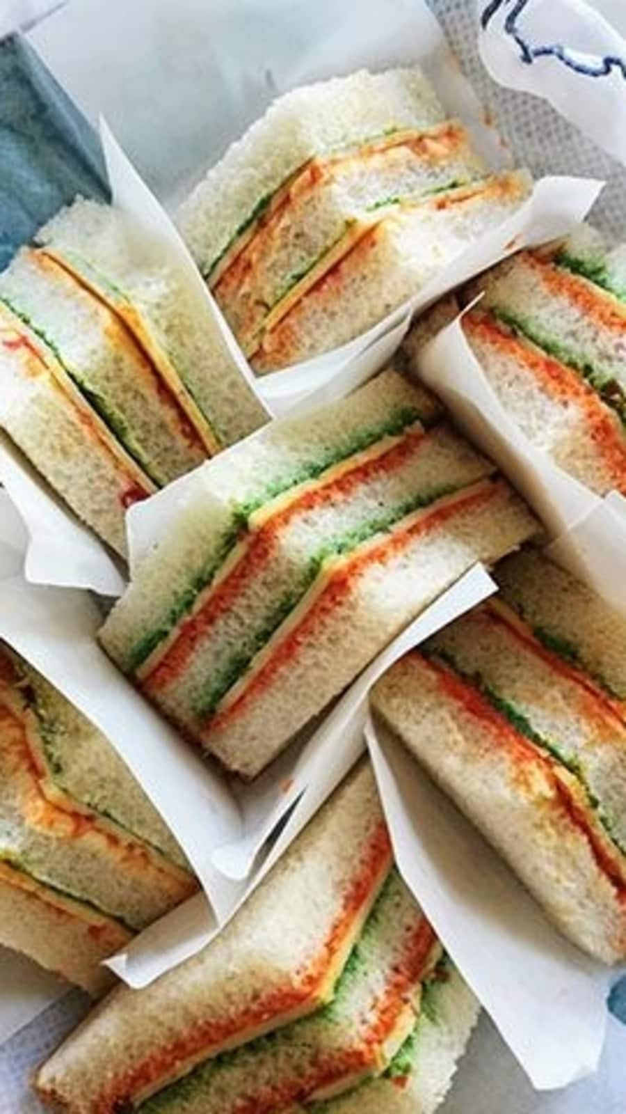 987Tricolour_Triangle_Tea_Sandwiches