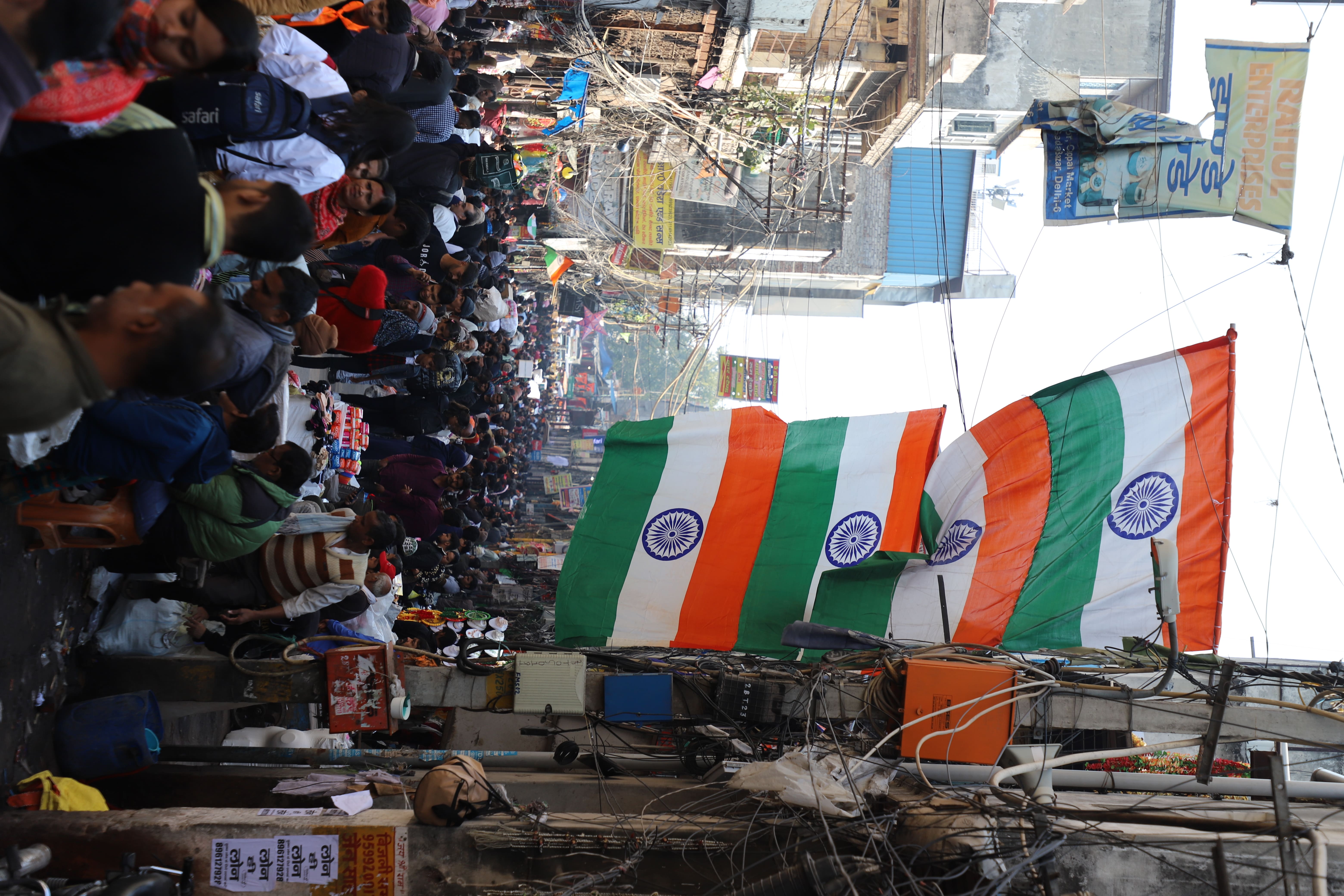 The crowds can’t get enough of the tricolour merch, arriving in huge numbers just in time for R-Day! The crowds can’t get enough of the tricolour merch, arriving in huge numbers just in time for R-Day!