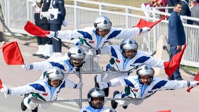Motorcycle Rider Display Team "Daredevils" of the Indian Army during full dress rehearsal for Republic Day parade 2025, at Kartavya Path in New Delhi on Thursday. (Rahul Singh/ANI) Motorcycle Rider Display Team "Daredevils" of the Indian Army during full dress rehearsal for Republic Day parade 2025, at Kartavya Path in New Delhi on Thursday. (Rahul Singh/ANI)