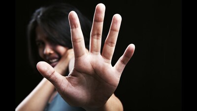 The woman claimed that Devendra Bishnoi continued to harass her on mobile phone even after leaving Jaipur (Getty Images/iStockphoto) The woman claimed that Devendra Bishnoi continued to harass her on mobile phone even after leaving Jaipur (Getty Images/iStockphoto)