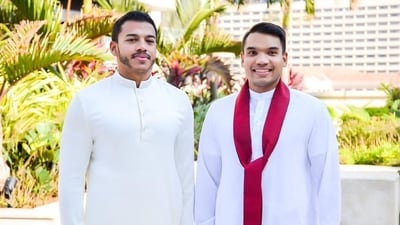 Yoshitha Rajapaksa (L) and Namal Rajapaksa (R) (@YoshithaR/X)