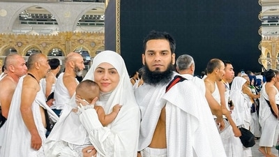 Sana got married to Anas Saiyad in 2020.