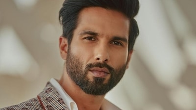Shahid Kapoor shared an instance where he was made to feel less as an actor. (Instagram/@shahidkapoor and Twitter/@Mr_Sumit_Patil) Shahid Kapoor shared an instance where he was made to feel less as an actor. (Instagram/@shahidkapoor and Twitter/@Mr_Sumit_Patil)