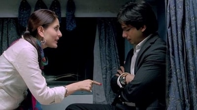 Shahid Kapoor faces the internet's fury for saying Geet and Aditya from Jab We Met would head for divorce today. (Movie screengrab) Shahid Kapoor faces the internet's fury for saying Geet and Aditya from Jab We Met would head for divorce today. (Movie screengrab)