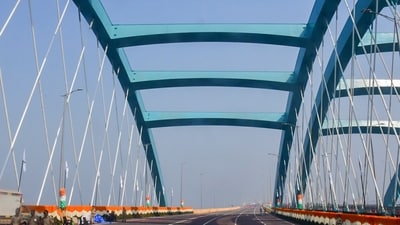 Mumbai: The northbound bridge that connects the Mumbai Coastal Road with the Bandra-Worli Sea Link, on the day of its inauguration, in Mumbai, Sunday, Jan. 26, 2025. (PTI Photo)(PTI01_26_2025_000369B) (PTI) Mumbai: The northbound bridge that connects the Mumbai Coastal Road with the Bandra-Worli Sea Link, on the day of its inauguration, in Mumbai, Sunday, Jan. 26, 2025. (PTI Photo)(PTI01_26_2025_000369B) (PTI)