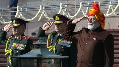 Republic Day 2025: PM Narendra Modi visited the National War Memorial on 76th Republic Day. (DD News) Republic Day 2025: PM Narendra Modi visited the National War Memorial on 76th Republic Day. (DD News)
