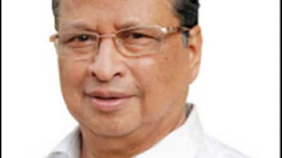 The robber was inside Niranjan Patnaik’s house for about an hour, said a police officer. (HT photo) The robber was inside Niranjan Patnaik’s house for about an hour, said a police officer. (HT photo)