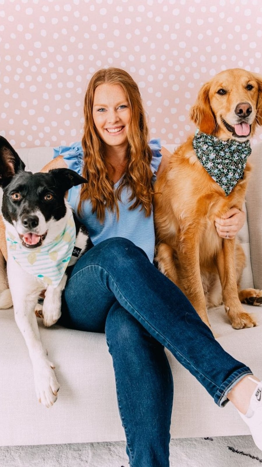 Girl_with_Dogs_Photo_Ideas
