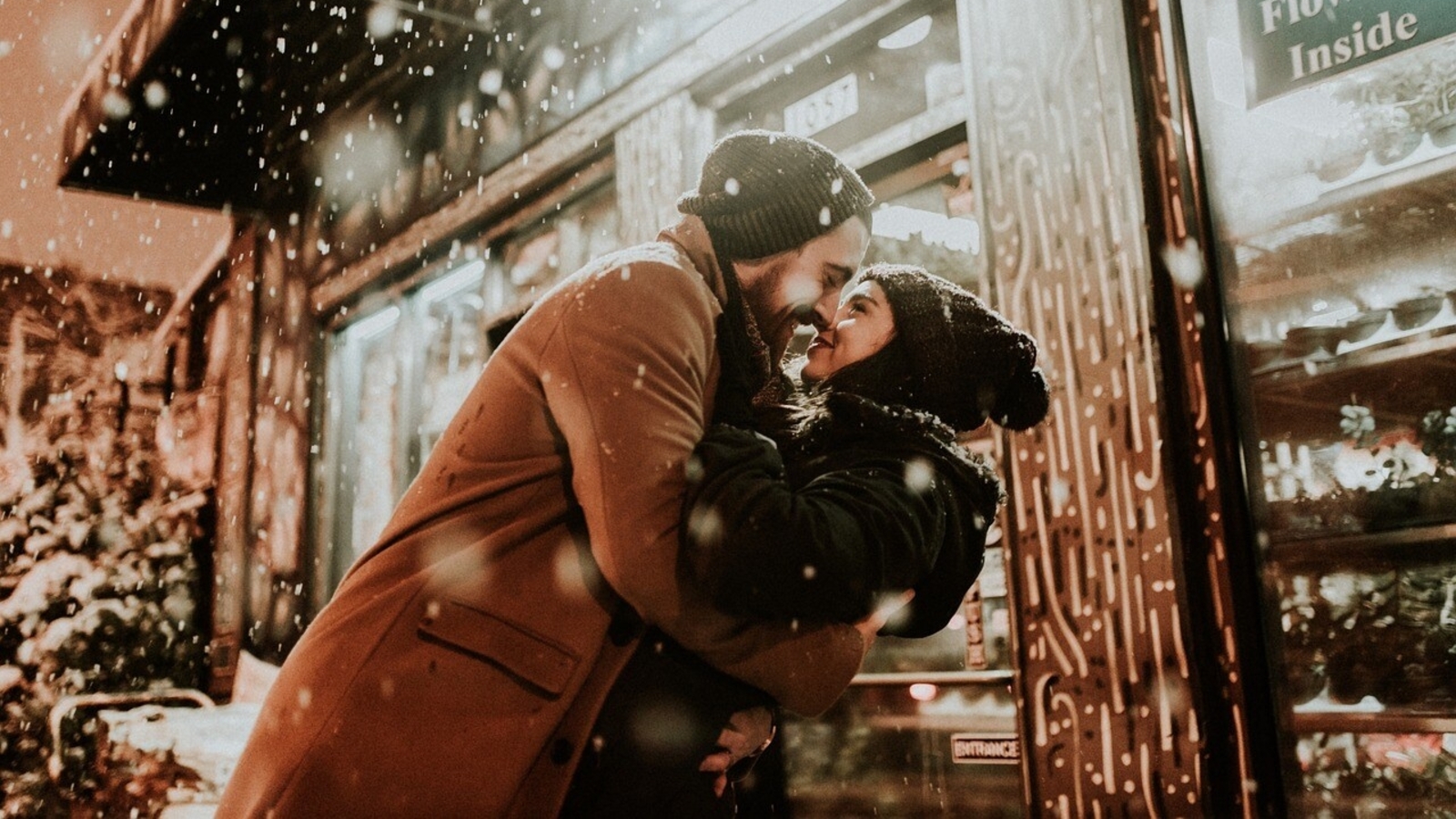 Asking for help can also be a subtle way to flirt and initiate romantic interactions: Study