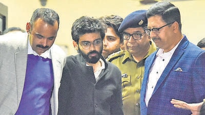 Sharjeel Imam along with crime branch officials after getting arrested from Bihar at Saket Police station in New Delhi on 29th January 2020. (HT Archive) Sharjeel Imam along with crime branch officials after getting arrested from Bihar at Saket Police station in New Delhi on 29th January 2020. (HT Archive)