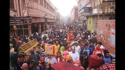 The scene at Godaulia and ghats in Varanasi (Rajesh Kumar/HT) The scene at Godaulia and ghats in Varanasi (Rajesh Kumar/HT)