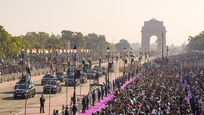 Prime Minister Narendra Modi arrives to attend the 76th Republic Day Parade, at Kartavya Path, in New Delhi, Sunday, Jan. 26, 2025. (PTI) Prime Minister Narendra Modi arrives to attend the 76th Republic Day Parade, at Kartavya Path, in New Delhi, Sunday, Jan. 26, 2025. (PTI)