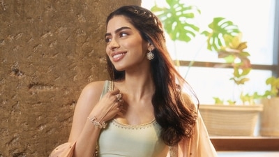 Khushi Kapoor will next be seen in Loveyapa opposite Junaid Khan. Khushi Kapoor will next be seen in Loveyapa opposite Junaid Khan.