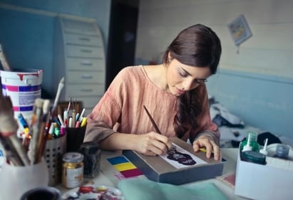 Profile bio should give an insight into your hobbies. (Pexels) Profile bio should give an insight into your hobbies. (Pexels)