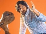 Steven Spielberg's ET was the highest-grossing film of 1982. Steven Spielberg's ET was the highest-grossing film of 1982.