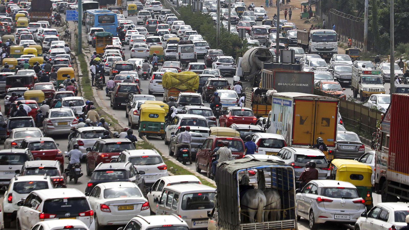 Traffic snarls back on Bengaluru's Outer Ring Road, commuters