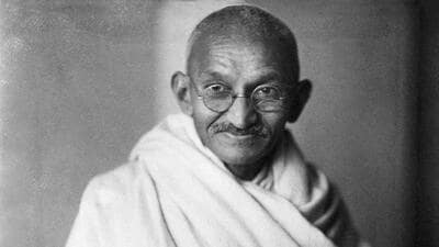 It was January 30, 1948. The Mahatma, who had been fasting to stop the communal massacres that had erupted after Partition, was to attend a prayer meet in the garden of Birla House in Delhi. A throng of admiring crowd was waiting eagerly for him. (HT File) It was January 30, 1948. The Mahatma, who had been fasting to stop the communal massacres that had erupted after Partition, was to attend a prayer meet in the garden of Birla House in Delhi. A throng of admiring crowd was waiting eagerly for him. (HT File)