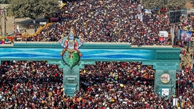 Devotees arrive for a holy dip at Sangam, the confluence of the Ganga, the Yamuna and the Saraswati rivers, on the eve of the 'Mauni Amavasya' during the Maha Kumbh festival, in Prayagraj. (Deepak Sharma/AP) Devotees arrive for a holy dip at Sangam, the confluence of the Ganga, the Yamuna and the Saraswati rivers, on the eve of the 'Mauni Amavasya' during the Maha Kumbh festival, in Prayagraj. (Deepak Sharma/AP)