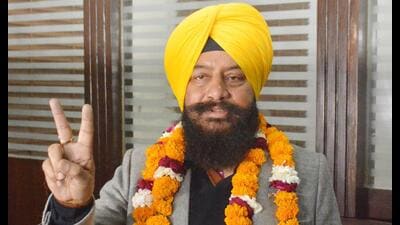 The newly elected mayor of Amritsar Jatinder Singh Moti Bhatia. (HT Photo) The newly elected mayor of Amritsar Jatinder Singh Moti Bhatia. (HT Photo)