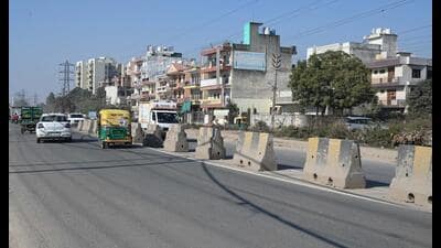 The project to expand the road from Hero Honda Chowk to Umang Bhardwaj Chowk, which is 3.2 km in length was conceived in 2021, but due to non-availability of land and encroachments, the construction could not be started by the NHAI. (HT PHOTO) The project to expand the road from Hero Honda Chowk to Umang Bhardwaj Chowk, which is 3.2 km in length was conceived in 2021, but due to non-availability of land and encroachments, the construction could not be started by the NHAI. (HT PHOTO)