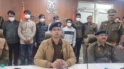 To avoid detection, the suspects frequently changed locations and used WhatsApp calls to communicate, ensuring they couldn’t be tracked. (HT Photo) To avoid detection, the suspects frequently changed locations and used WhatsApp calls to communicate, ensuring they couldn’t be tracked. (HT Photo)