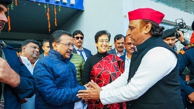 Former Delhi chief minister Arvind Kejriwal with Samajwadi Party president Akhilesh Yadav (PTI/File) Former Delhi chief minister Arvind Kejriwal with Samajwadi Party president Akhilesh Yadav (PTI/File)