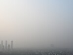 Delhi on Wednesday recorded a minimum temperature of 7.6 degrees Celsius at 5:30 am