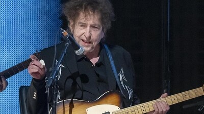 Bob Dylan announces first tour dates since release of his biopic Bob Dylan announces first tour dates since release of his biopic