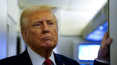 FILE PHOTO: U.S. President Donald Trump speaks to reporters aboard Air Force One before arriving at Joint Base Andrews, Maryland, U.S., January 27, 2025. REUTERS/Elizabeth Frantz/File Photo (REUTERS)