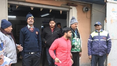 JEE Mains 2025 examination entered the fifth day today, January 29, 2025. The first shift will began at 9 am and concluded at 12 noon. (Santosh Kumar) JEE Mains 2025 examination entered the fifth day today, January 29, 2025. The first shift will began at 9 am and concluded at 12 noon. (Santosh Kumar)