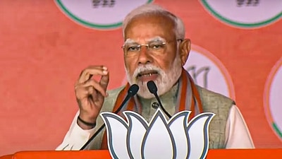 Prime Minister Narendra Modi addresses a public meeting at Kartar Nagar ahead of the upcoming Delhi Assembly elections, in New Delhi. (PTI) Prime Minister Narendra Modi addresses a public meeting at Kartar Nagar ahead of the upcoming Delhi Assembly elections, in New Delhi. (PTI)