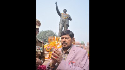 Union minister of state for ministry of social justice and empowerment Ramdas Athawale paying tributeto Dr BR Ambedkar at Heritage Street in Amritsar on Wednesday. (Sameer Sehgal/Hindustan Times)