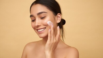 Enjoy exciting deals on the best winter skin care products during the Amazon Sale 2025. (Adobe Stock) Enjoy exciting deals on the best winter skin care products during the Amazon Sale 2025. (Adobe Stock)