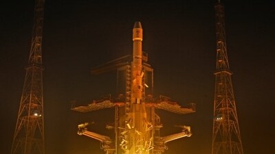 Sriharikota: ISRO's 100th launch, Geosynchronous Satellite Launch Vehicle (GSLV-F15) carrying navigation satellite NVS-02 lifts off, from Satish Dhawan Space Centre. (ISRO) Sriharikota: ISRO's 100th launch, Geosynchronous Satellite Launch Vehicle (GSLV-F15) carrying navigation satellite NVS-02 lifts off, from Satish Dhawan Space Centre. (ISRO)