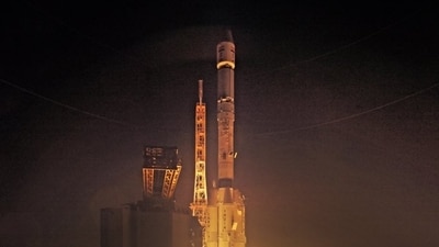 Sriharikota: ISRO's 100th launch, Geosynchronous Satellite Launch Vehicle (GSLV-F15) carrying navigation satellite NVS-02 lifts off, from Satish Dhawan Space Centre. (ISRO) Sriharikota: ISRO's 100th launch, Geosynchronous Satellite Launch Vehicle (GSLV-F15) carrying navigation satellite NVS-02 lifts off, from Satish Dhawan Space Centre. (ISRO)