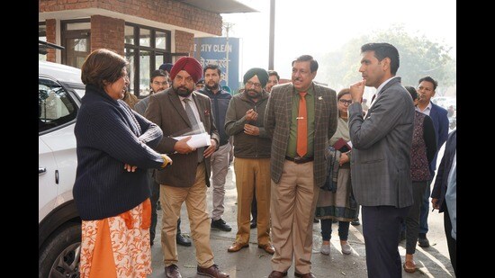 Chandigarh deputy commissioner Nishant Yadav, along with former Punjab and Haryana high court judge justice Jaishree Thakur, who has been appointed as observer by the Supreme Court, reviewed arrangements at the MC office on Wednesday. (HT)