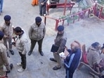 Sanjeev Kumar Gandhi, the Shimla Superintendent of Police (SP), claimed that the syndicate had a well-organised supply chain made possible by online reservations made via a number of social media channels. Sanjeev Kumar Gandhi, the Shimla Superintendent of Police (SP), claimed that the syndicate had a well-organised supply chain made possible by online reservations made via a number of social media channels.