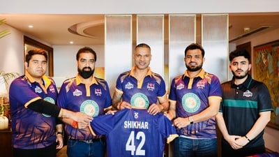 Delhi Royals have unveiled Team Jersey for the upcoming Legend 90 League.