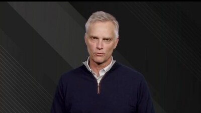 American Airlines CEO Robert Isom has expressed 'deep sorrow' over the devastating plane crash in Washington, DC (X) American Airlines CEO Robert Isom has expressed 'deep sorrow' over the devastating plane crash in Washington, DC (X)