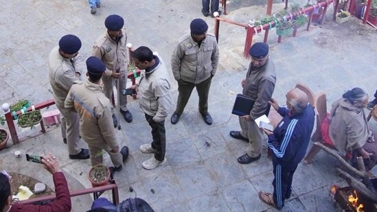 Sanjeev Kumar Gandhi, the Shimla Superintendent of Police (SP), claimed that the syndicate had a well-organised supply chain made possible by online reservations made via a number of social media channels. (Hindustan Times/Deepak Sansta/representative)