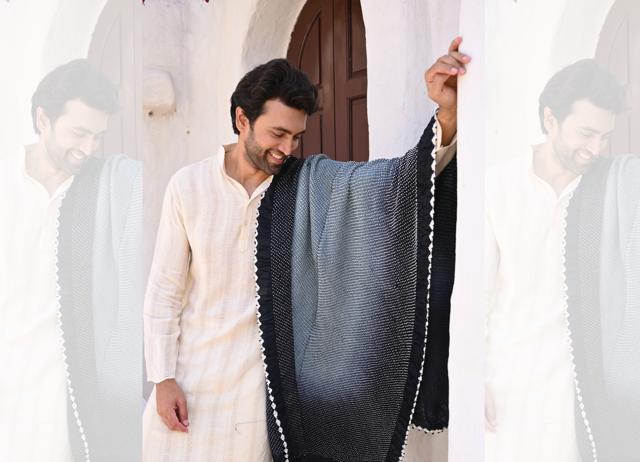 Designer Kamaldeep Kaur’s brand, Neelgar, makes bandhani shawls, stoles, and saris. Designer Kamaldeep Kaur’s brand, Neelgar, makes bandhani shawls, stoles, and saris.