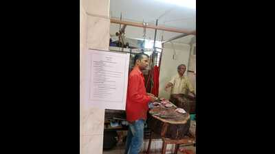 Besides, the government on Thursday issued orders to the Animal Husbandry Department to inspect poultry farms in and around the affected areas. (HT PHOTO) Besides, the government on Thursday issued orders to the Animal Husbandry Department to inspect poultry farms in and around the affected areas. (HT PHOTO)